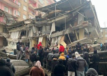 Deprem Değil, AKP’nin Rant Politikaları Öldürüyor!