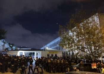 YÖK’süz Üniversite AKP’siz Türkiye İçin Devrim!